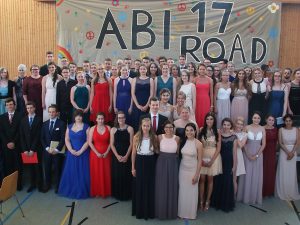Aufbruch in einen neuen Lebensabschnitt – Abiturjahrgang 2017 der Dr.-Walter-Bruch-Schule in St. Wendel feierlich verabschiedet