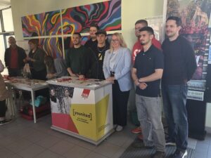 Im direkten Austausch mit den Auszubildenden: Bildungsministerin besucht das BBZ St. Wendel